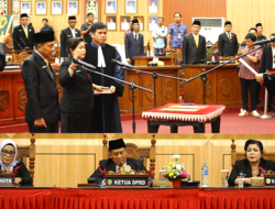 Subandi dan Nenie Dilantik Pimpin DPRD Palangka Raya