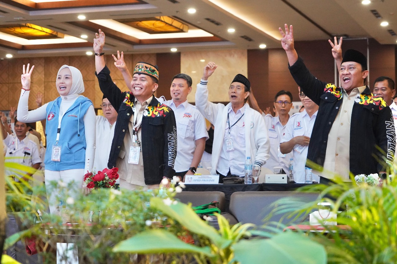 Tokoh Dayak Kalteng: Agustiar Sabran Sosok Pemimpin yang Setia Membangun