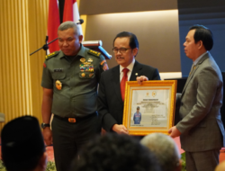 LEMHANAS RI-Teras Narang Raih Penghargaan Rekan Terinspiratif