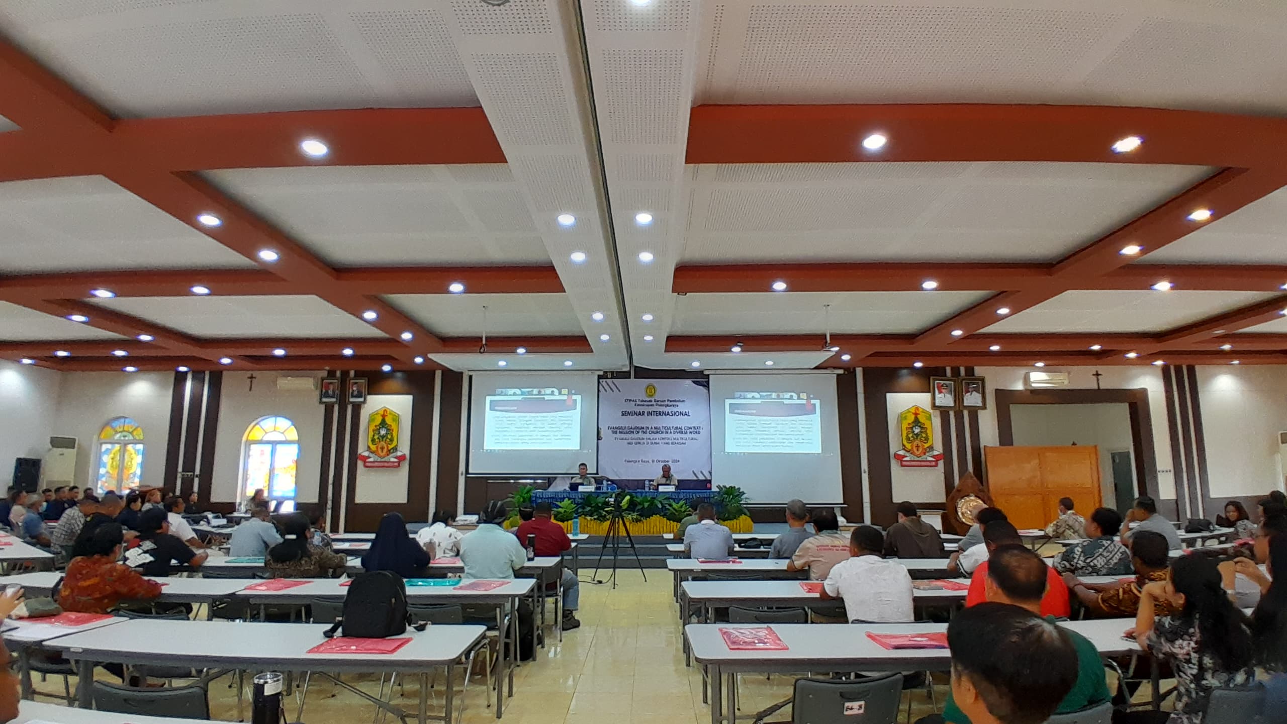 STIPAS Tahasak Danum Pambelum Seminar Internasional 