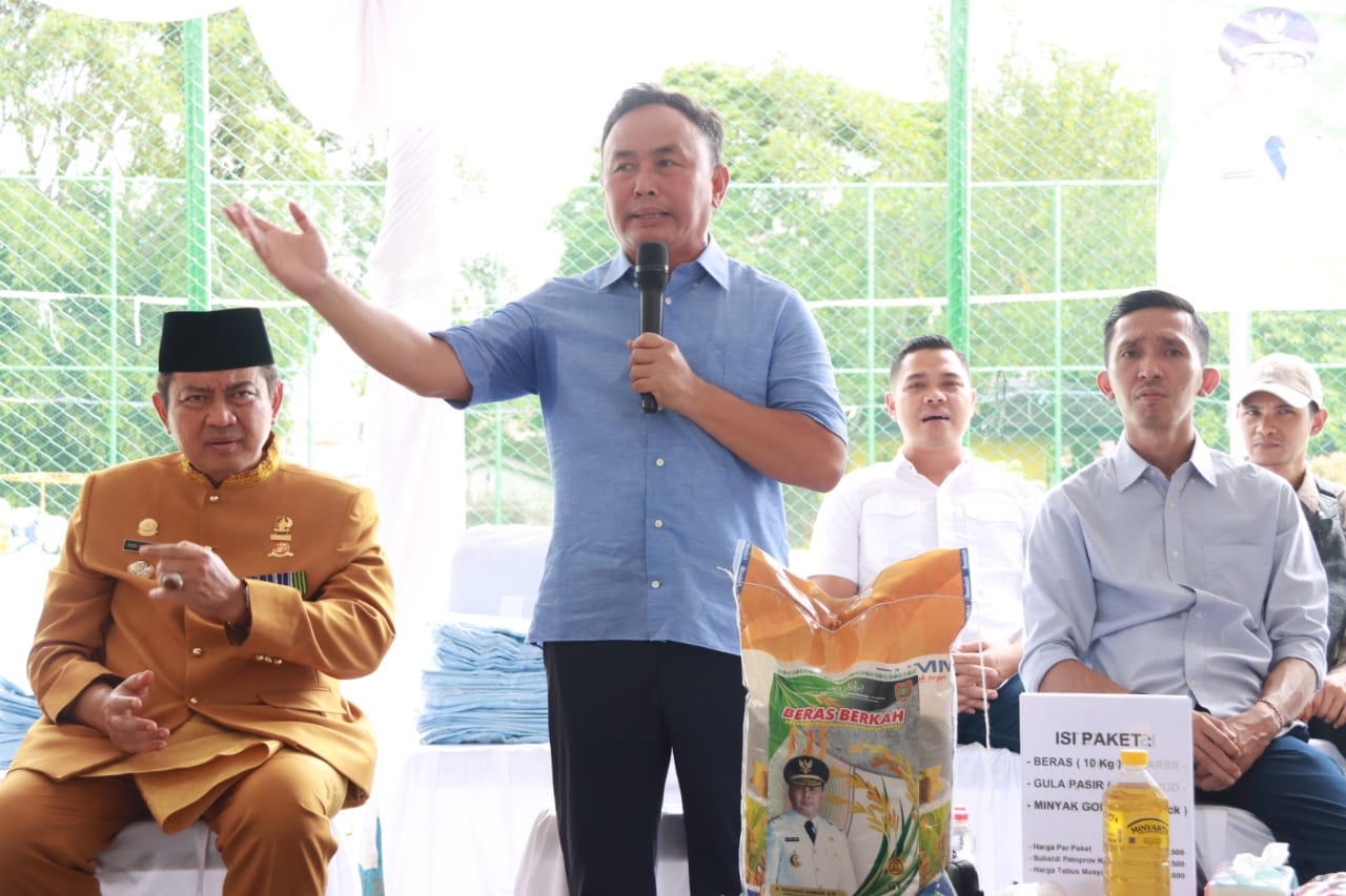 Gubenur Dorong Orang Tua Sekolahkan Anak Hingga S-1
