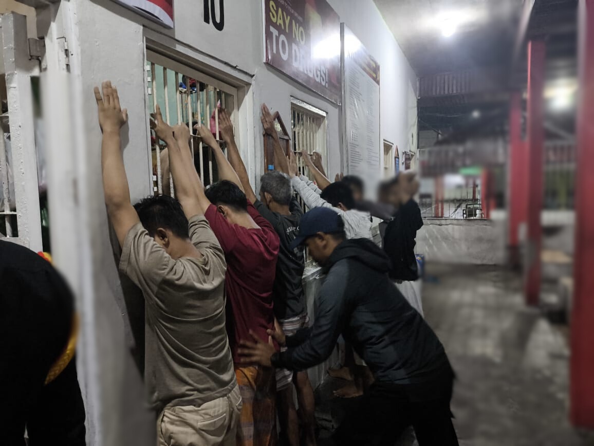 Razia Malam Lapas Sampit Temukan Ponsel Napi