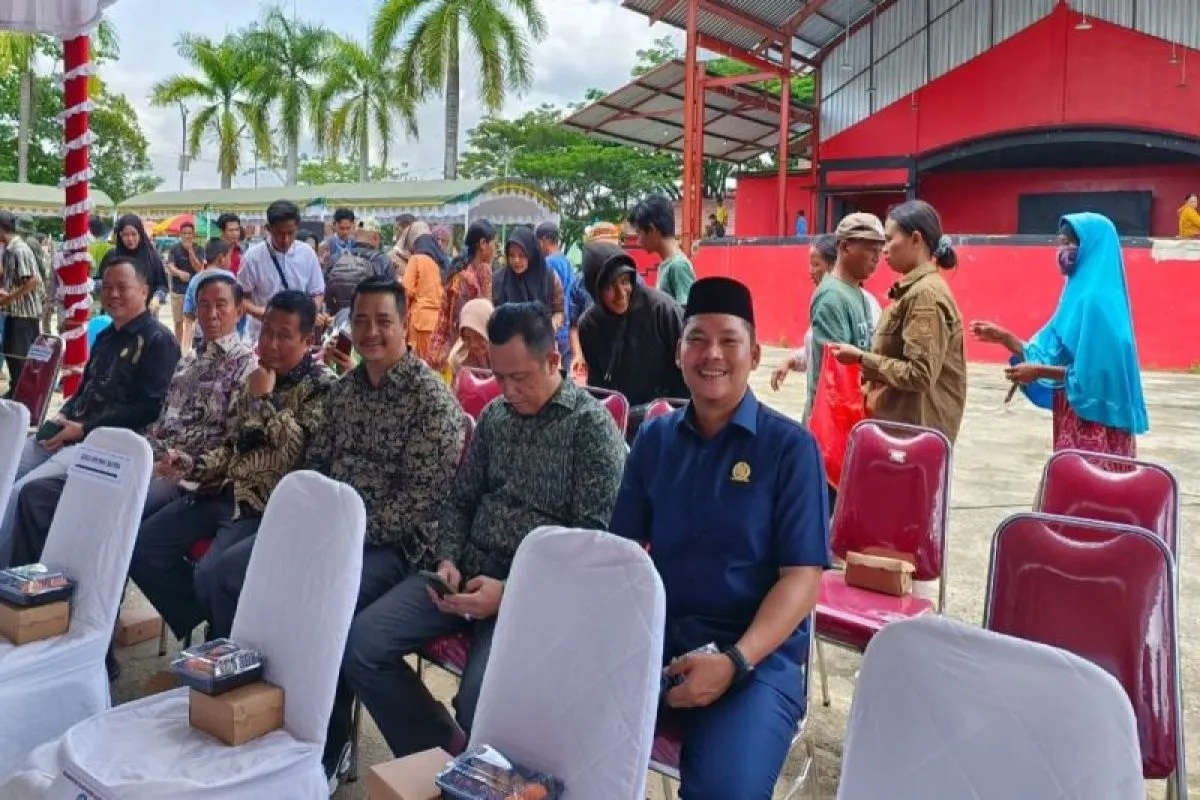 DPRD Apresiasi Operasi Pasar Murah Pemprov