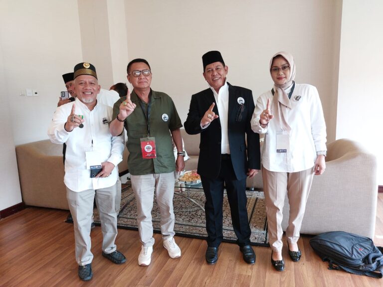 Rahmat Hidayat Ingatkan Pendukung G-Rhes Hadir Ke TPS Rahmat Hidayat Ingatkan Pendukung G-Rhes Hadir Ke TPS