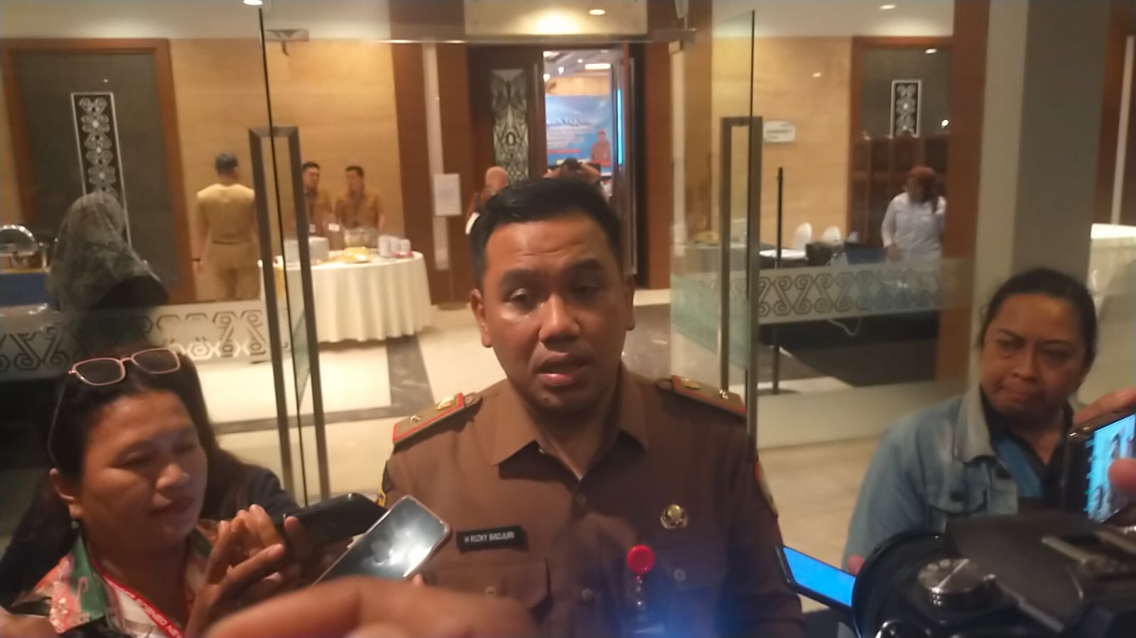 Gelar Bimtek Peningkatan Kapasitas Tim Pendataan, Kadisbun Kalteng Harapkan SDM Miliki Kompetensi GIS