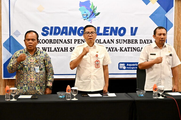 Kepala Bappedalitbang Prov. Kalteng Buka Sidang Pleno V TKPSDA WS Mentaya-Katingan Tahun 2024