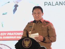 Wagub Edy Pratowo Buka Seminar Nasional Blue Print Kalteng 2045