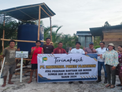 Program CSR PT Industrial Forest Plantation (IFP) Serahkan Bantuan Sumur Bor 3 Titik dan Panel Surya untuk Warga Desa Sei Gawing