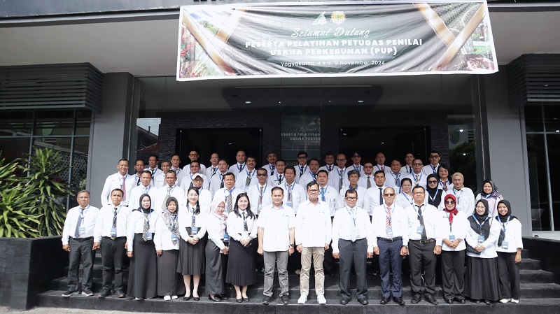 Tingkatkan Kualitas SDM, Disbun Prov. Kalteng Ikuti Pelatihan Petugas Penilai Usaha Perkebunan di Yogyakarta 