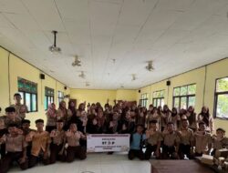 Dina Sosialisasi Bahaya Bullying di SMAN 3 Puruk Cahu