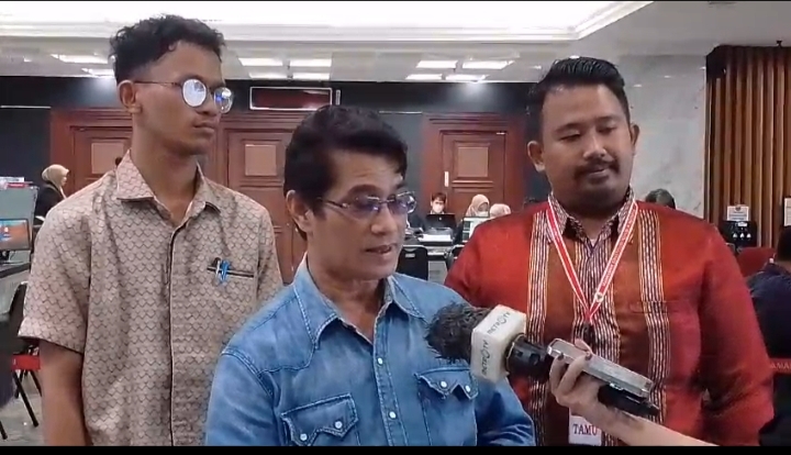 Permohonan Willy-Habib Masih Berproses di MK