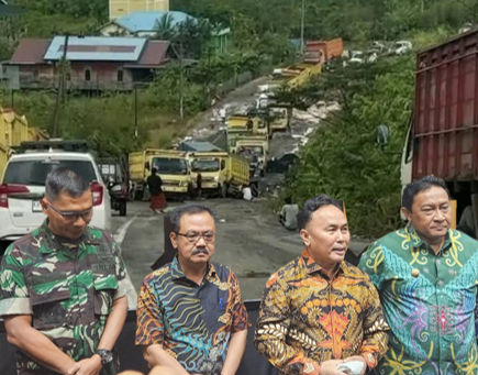 Gubernur Larang Keras Angkutan Kayu Log dan Batu Bara Gunakan Jalan Palangka Raya-Kuala Kurun