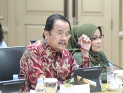 RAPAT DENGAR PENDAPAT-Perlu Undang-Undang Sendiri Mengatur Peranan DPD RI