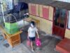 Terekam CCTV, Diduga Ibu dan Anak Curi Tabung LPG