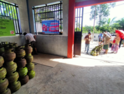 HANYA DI PANGKALAN RESMI-LPG 3 Kg Dilarang Dijual di Pengecer
