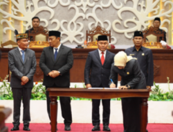 DPRD Kalteng Resmi Usulkan Pengangkatan Agustiar-Edy DPRD Kalteng Resmi Usulkan Pengangkatan Agustiar-Edy