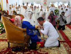 Ribuan Masyarakat Sambut Gubernur dan Wagub