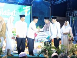 Ribuan Masyarakat PeringatI Nuzulul Quran 1446 H Bersama Gubernur di Istana Isen Mulang