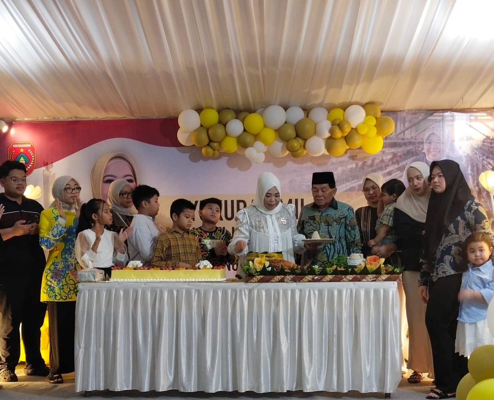 Doa Spesial Bupati Kobar di Usia 50 tahun