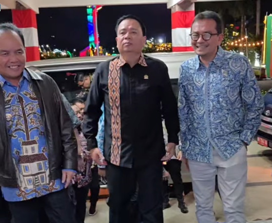 KUNJUNGAN KOMISI V DPR RI-Gubernur Usulkan Proyek Strategis