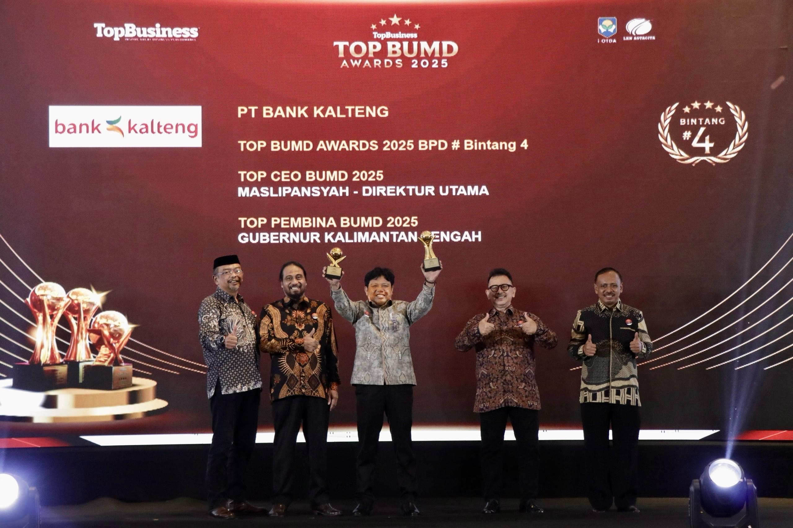 PT BANK KALTENG SABET 3 PENGHARGAAN BERGENGSI DI TOP BUMD AWARDS 2025