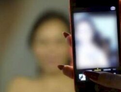 Pemeran Video Syur Klarifikasi Bukan Berasal Dari Sekolah SMK N 1 Sampit Pemeran Video Syur Klarifikasi Bukan Berasal Dari Sekolah SMK N 1 Sampit