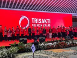 DPC PDIP Kobar Raih Penghargaan Trisakti Tourism Award 2025