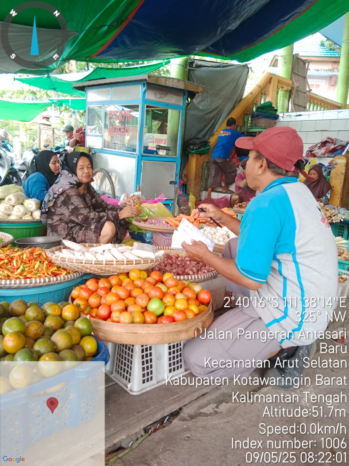 Pasar Tradisional Pangkalan Bun, Harga Cabe menurun dan Harga Daging Ayam Ras Mengalami Kenaikan
