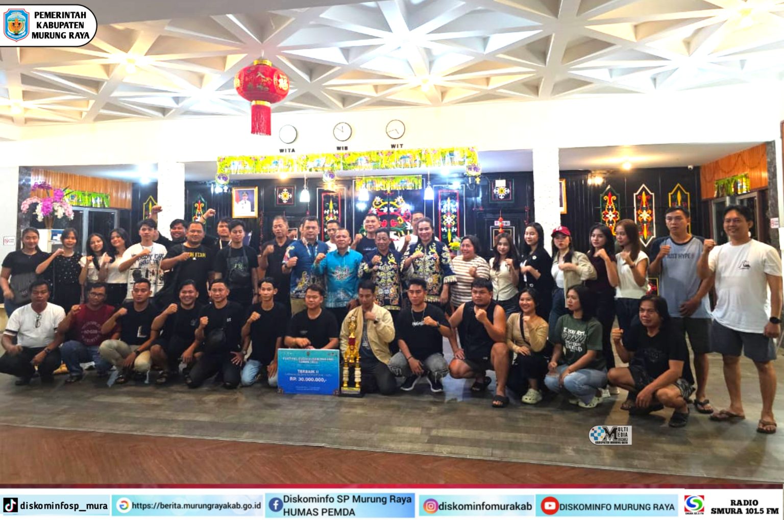 Murung Raya Juara II Karnaval Budaya