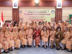 Ketua TP-PKK Aisyah Thisia Agustiar Sabran Pimpin Serah Terima Jabatan Plt. Ketua DWP Provinsi Kalteng Masa Bakti 2024 – 2029