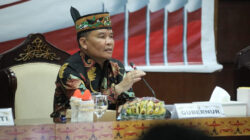 Gubernur Ancam Tutup Akses Perusahaan Tak Kooperatif