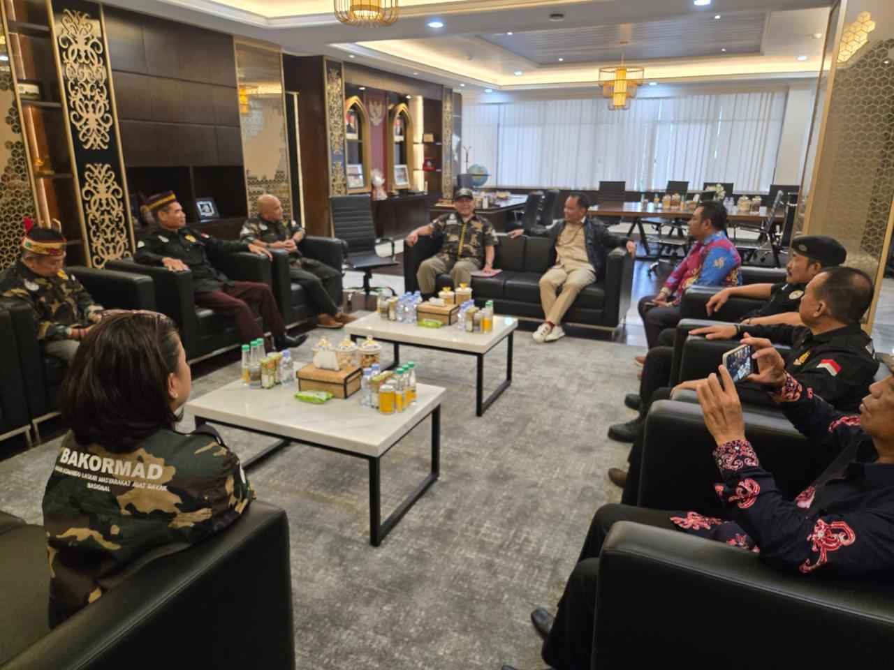 Bahas Pelantikan dan Pengukuhan Bakormad Wilayah Kalteng, Panglima Bakormad Nasional Bersama Panitia Audiensi dengan Gubernur