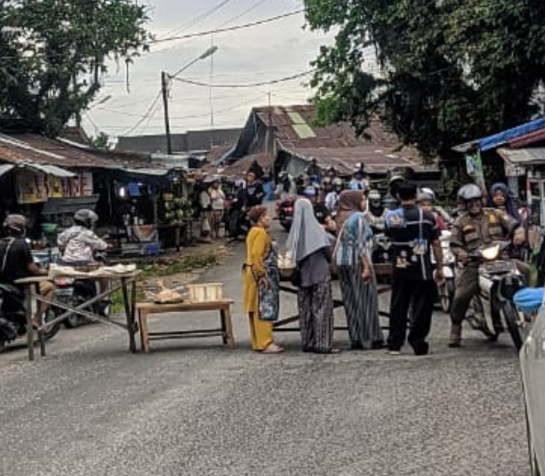 Sesama Pedagang Ayam Potong di Sampit Ribut
