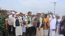 Bupati Rifa’i Sambut Kedatangan Jemaah Haji Pulpis