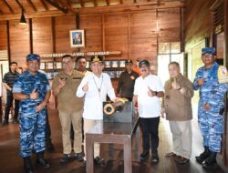 RUMAH SEJARAH-Gubernur Kunjungi Heritage C Willem Lanud Iskandar