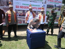 PROGRAM BERKARYA UNTUK NEGERI-PT Korintiga Hutani Kucurkan CSR untuk Desa Batu Ampar 