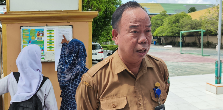 HARI KEDUA SPMB -Ada Wali Murid Bingung Daftar Sistem Online