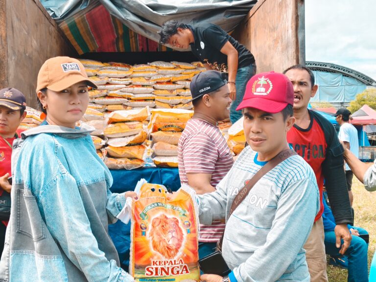 Pemprov Bantu 1.000 Sak Beras untuk Masyarakat Katingan Pemprov Bantu 1.000 Sak Beras untuk Masyarakat Katingan