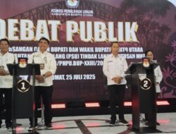DEBAT PUBLIK PSU BARUT-Shalahuddin-Felix Soroti Infrastruktur, Jimmy-Inry Pertanyakan Pendidikan Gratis