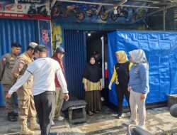 Bupati Kobar Turun Sosialisasikan Penertiban PKL Bupati Kobar Turun Sosialisasikan Penertiban PKL