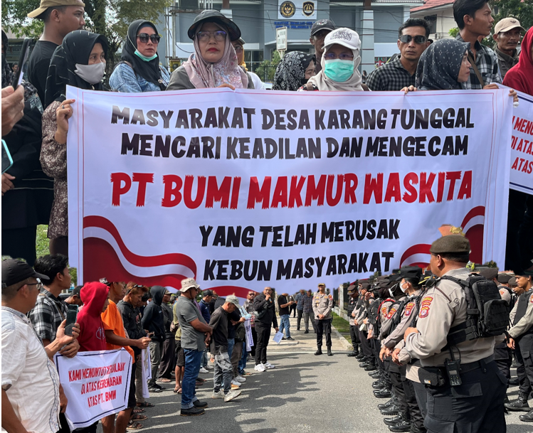 Warga Karang Tunggal Tuntut PT BMW