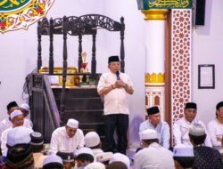 SAFARI RAMADAN-Bupati  Sambangi Warga Desa Saka Batur