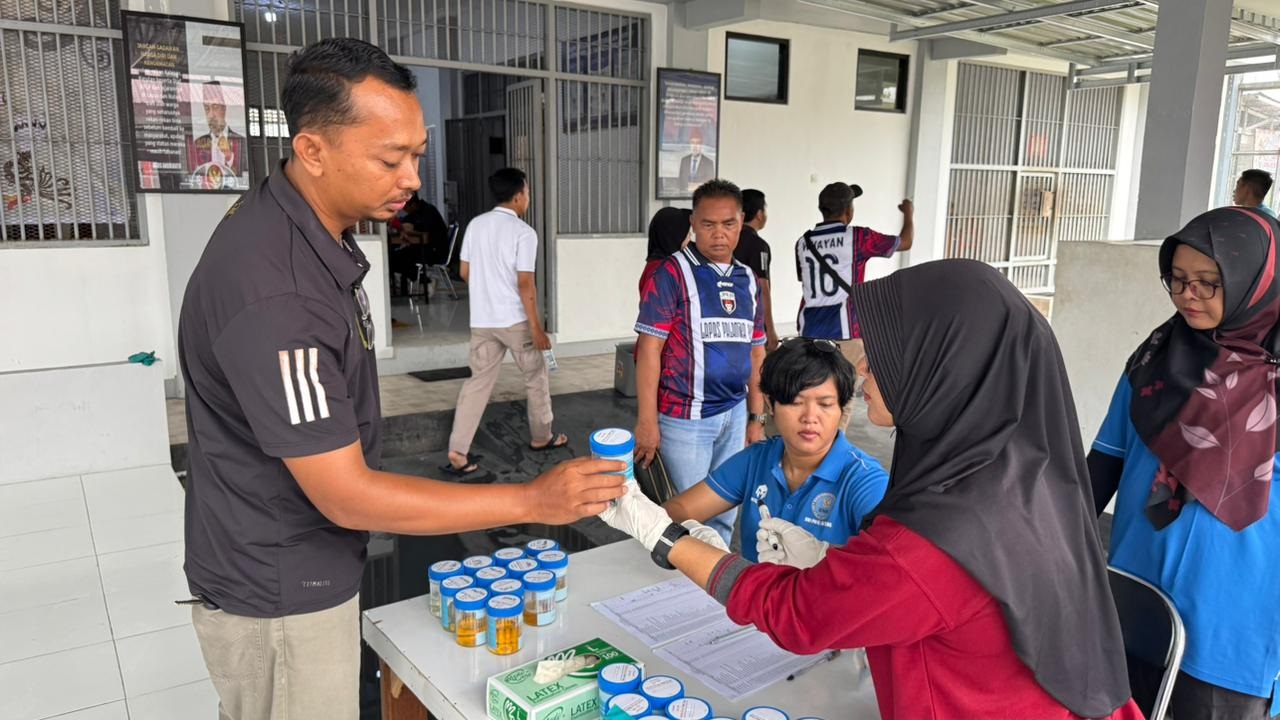 40 Pegawai Lapas Palangka Raya Dipaksa “Kencing”