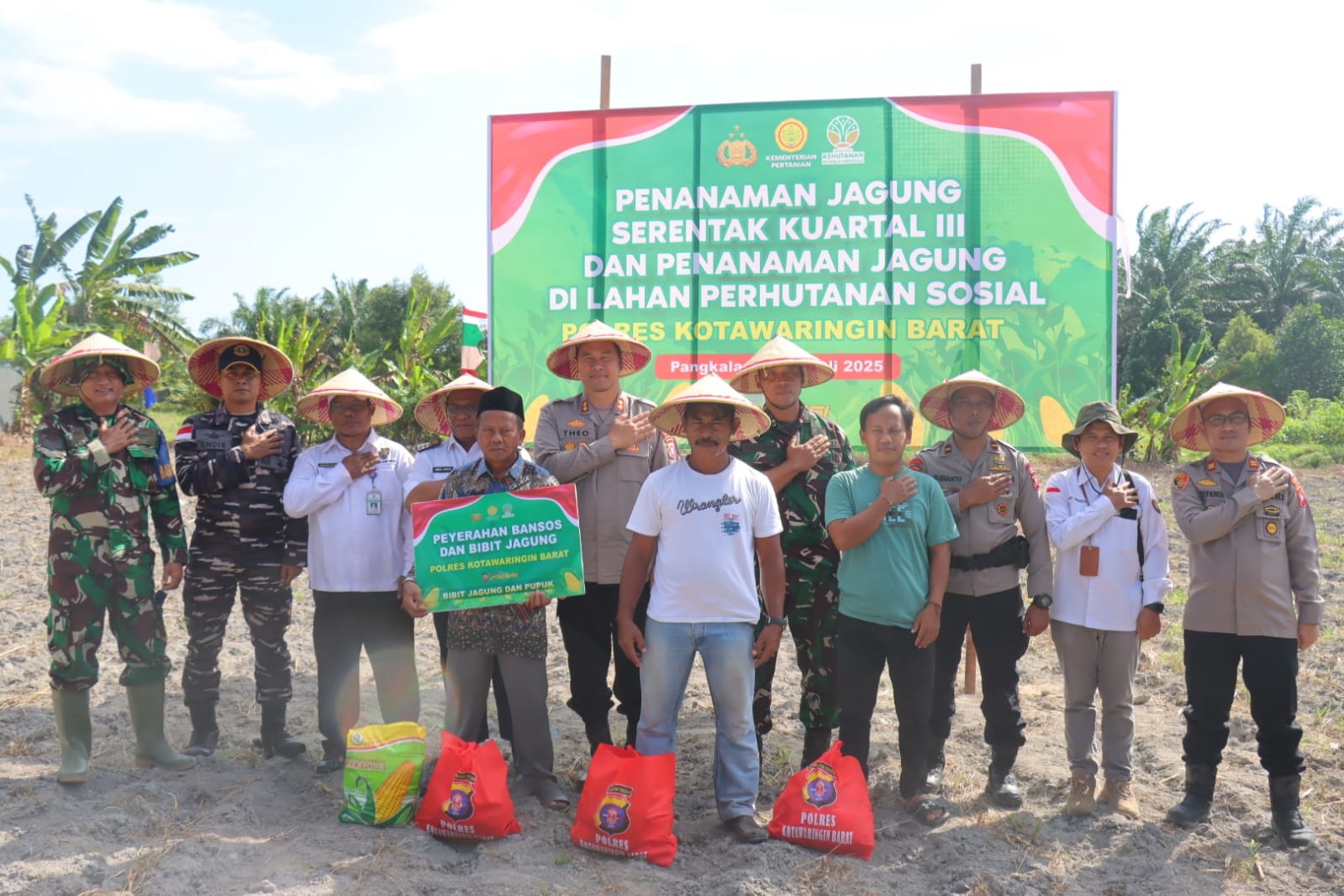 Polres Kobar Tanam Jagung Serentak Kuartal III