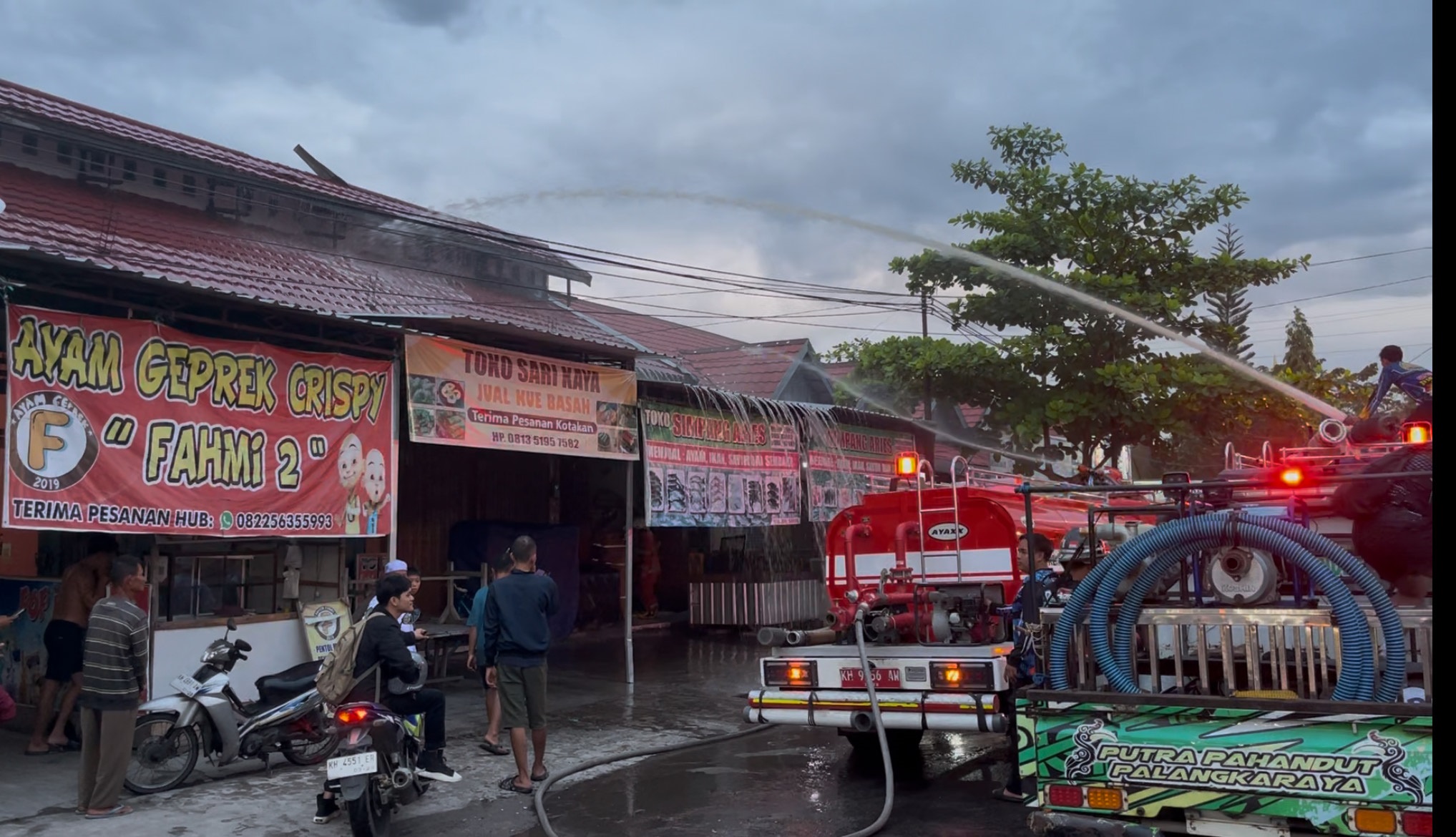 Warung Sayur Nyaris Ludes Dilahap Api