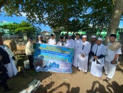 Bupati dan Wabup Serahkan Sapi Kurban dari Presiden RI Bupati dan Wabup Serahkan Sapi Kurban dari Presiden RI