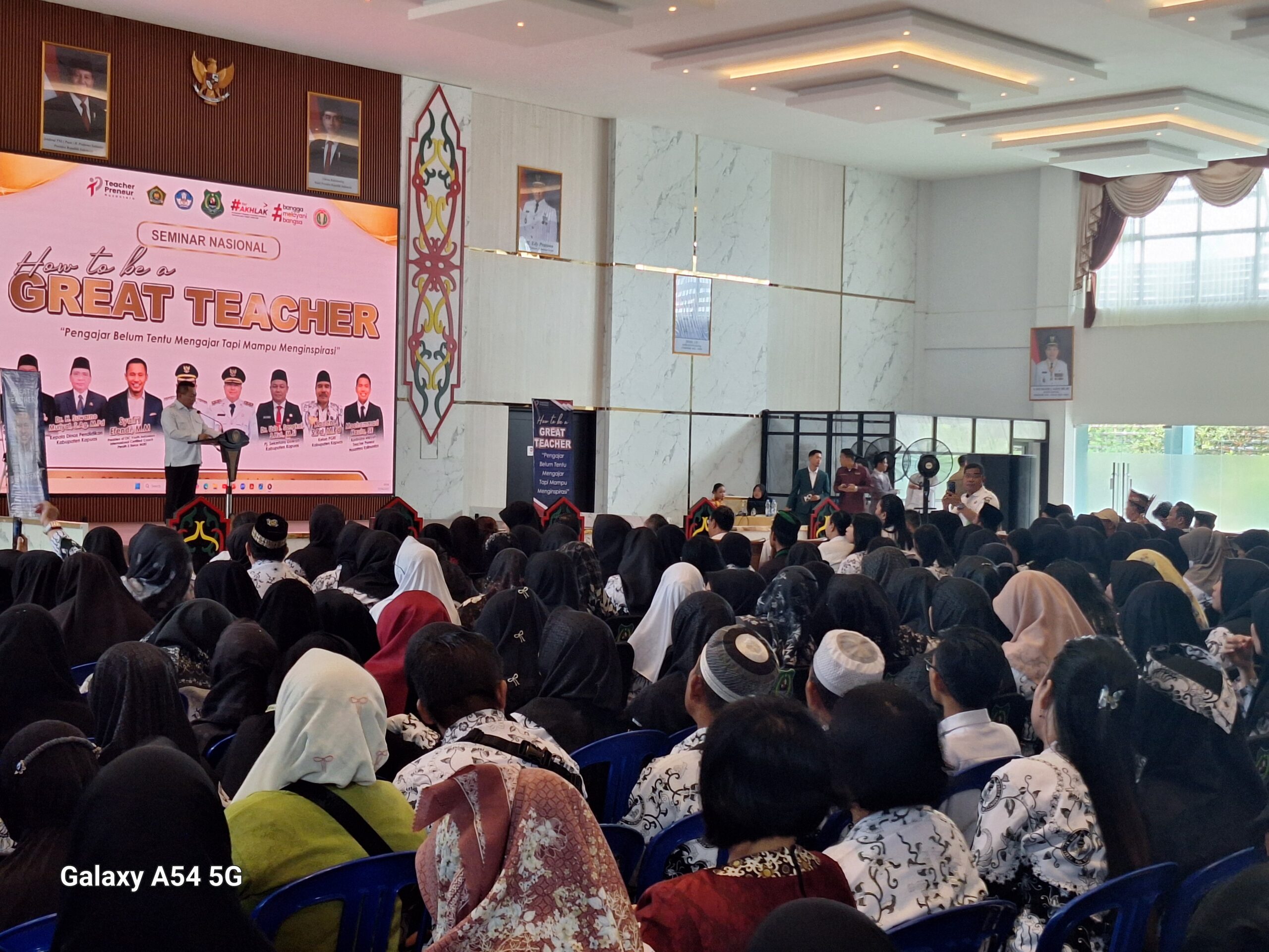Bupati HM Wiyatno Bangga dan Apresiasi Seminar "How To Be A Great Teacher"