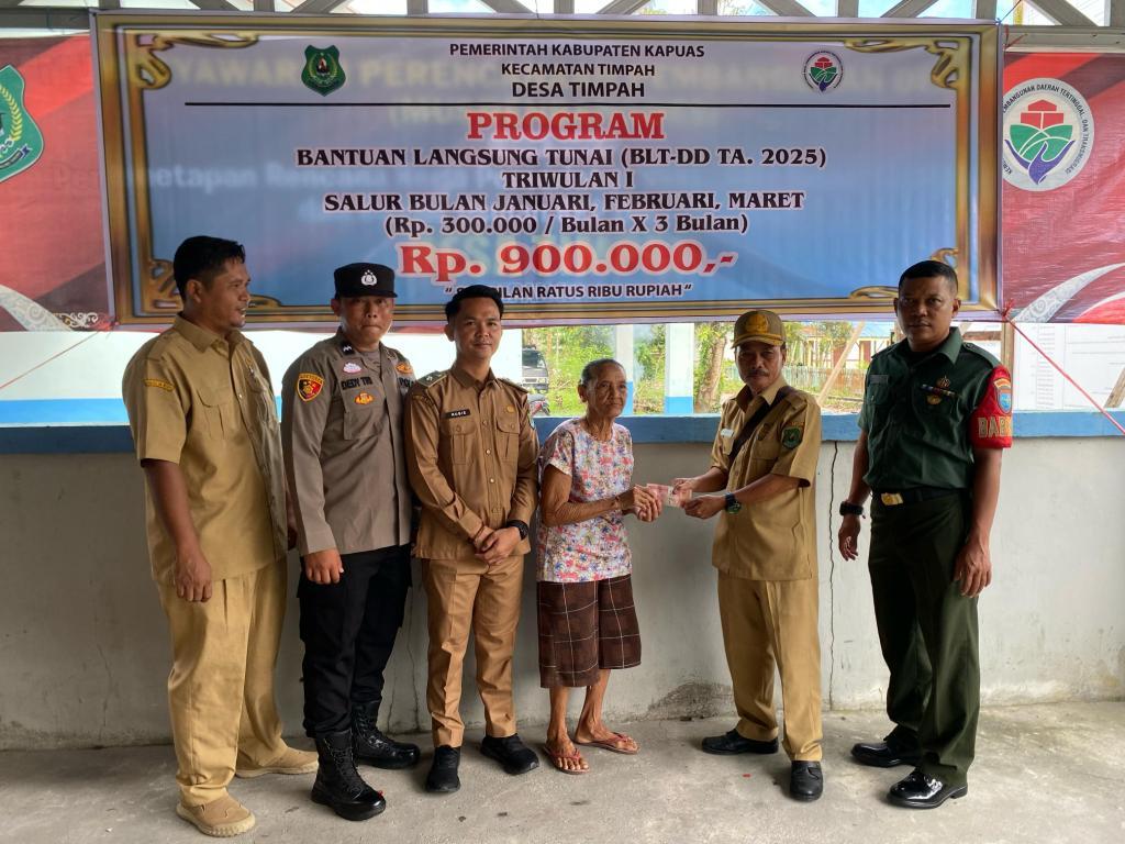 Kades Timpah Salurkan BLT DD 2025 Tahap I