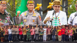 MIMBAR DEMOKRASI-Perkuat Peran Masyarakat Dayak dalam Demokrasi