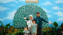Momen Unik Satu Keluarga Rayakan Ulang Tahun di Bulan yang Sama